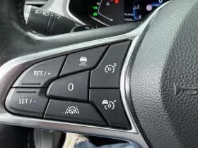 Renault Captur thumbnail 22