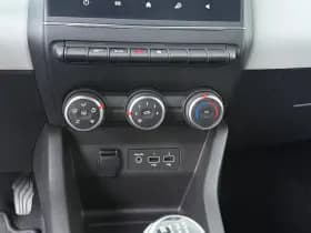 Renault Clio thumbnail 20