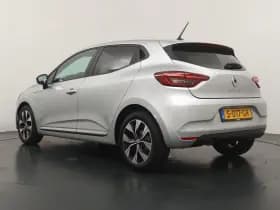 Renault Clio thumbnail 3