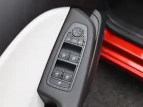 Renault Clio thumbnail 26