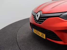 Renault Clio thumbnail 33