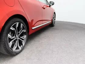 Renault Clio thumbnail 38