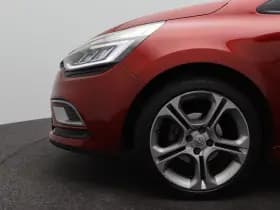 Renault Clio thumbnail 17