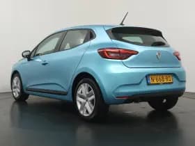 Renault Clio thumbnail 3
