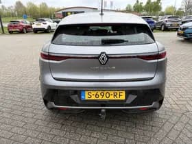 Renault Mégane E-Tech thumbnail 5