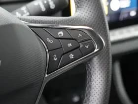 Renault Captur thumbnail 24