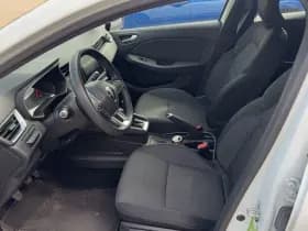Renault Clio thumbnail 8