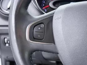 Renault Captur thumbnail 25