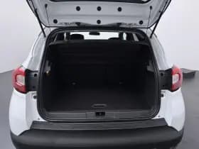 Renault Captur thumbnail 32
