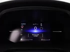 Renault Captur thumbnail 10