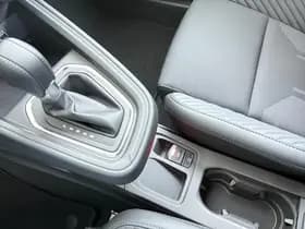 Renault Clio thumbnail 12