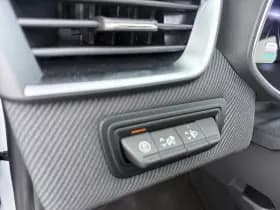 Renault Clio thumbnail 23