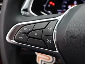 Renault Captur thumbnail 25