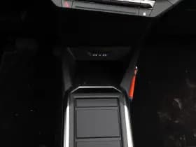 Renault Clio thumbnail 12