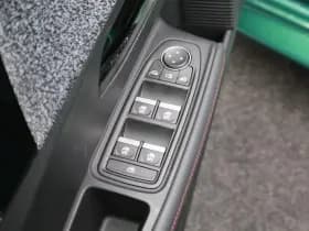 Renault Clio thumbnail 26