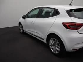 Renault Clio thumbnail 36