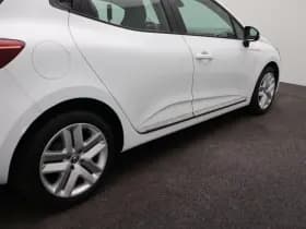 Renault Clio thumbnail 39