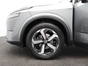 Nissan Qashqai thumbnail 17