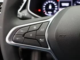 Renault Clio thumbnail 25