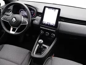 Renault Clio thumbnail 33