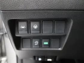 Nissan Qashqai thumbnail 25