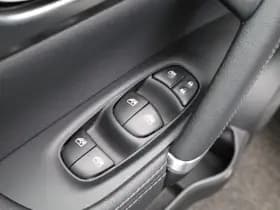 Nissan Qashqai thumbnail 28