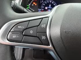 Renault Captur thumbnail 21