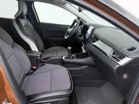Renault Captur thumbnail 26