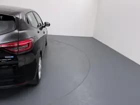 Renault Clio thumbnail 36