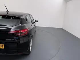 Renault Clio thumbnail 37