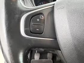 Renault Captur thumbnail 21