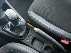 Renault Clio thumbnail 12