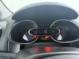 Renault Clio thumbnail 10