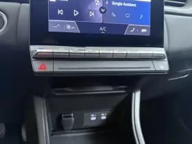 Renault Captur thumbnail 17