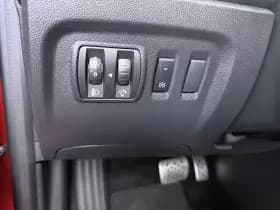 Renault Captur thumbnail 23