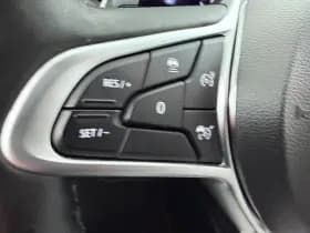 Renault Captur thumbnail 24