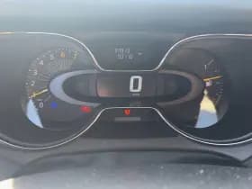 Renault Captur thumbnail 10