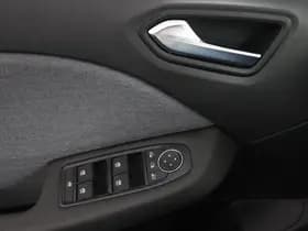 Renault Clio thumbnail 26