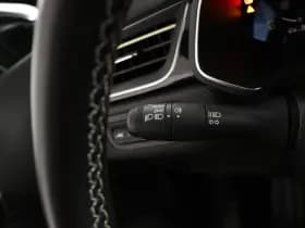 Renault Captur thumbnail 25