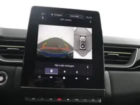 Renault Captur thumbnail 32