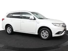 Mitsubishi Outlander thumbnail 7