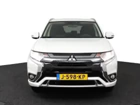 Mitsubishi Outlander thumbnail 8