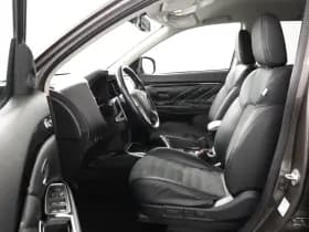Mitsubishi Outlander thumbnail 18