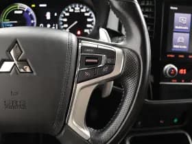 Mitsubishi Outlander thumbnail 32