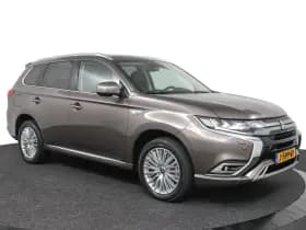 Mitsubishi Outlander thumbnail 7