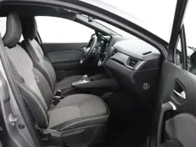 Renault Captur thumbnail 17