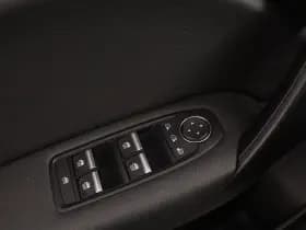 Renault Captur thumbnail 24