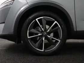 Nissan Qashqai thumbnail 29