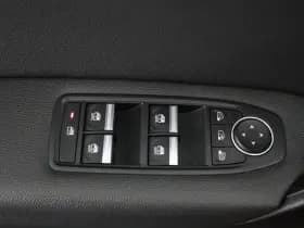 Renault Captur thumbnail 25