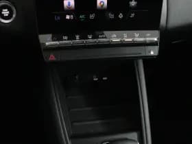 Renault Captur thumbnail 7